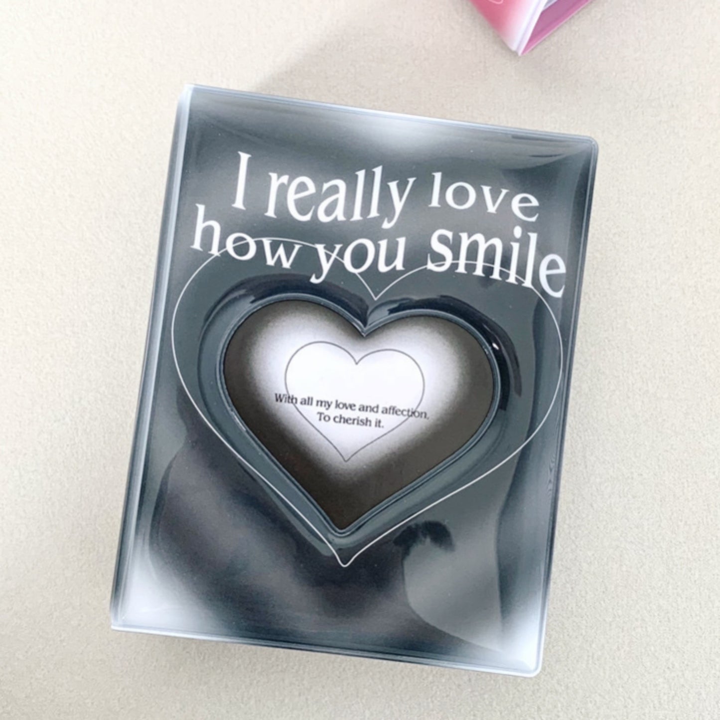 1 pocket heart shaped binder🟣